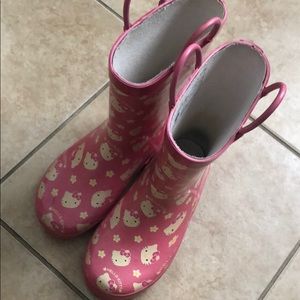 Hello Kitty Rainboots